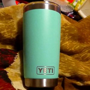 Yeti rambler
